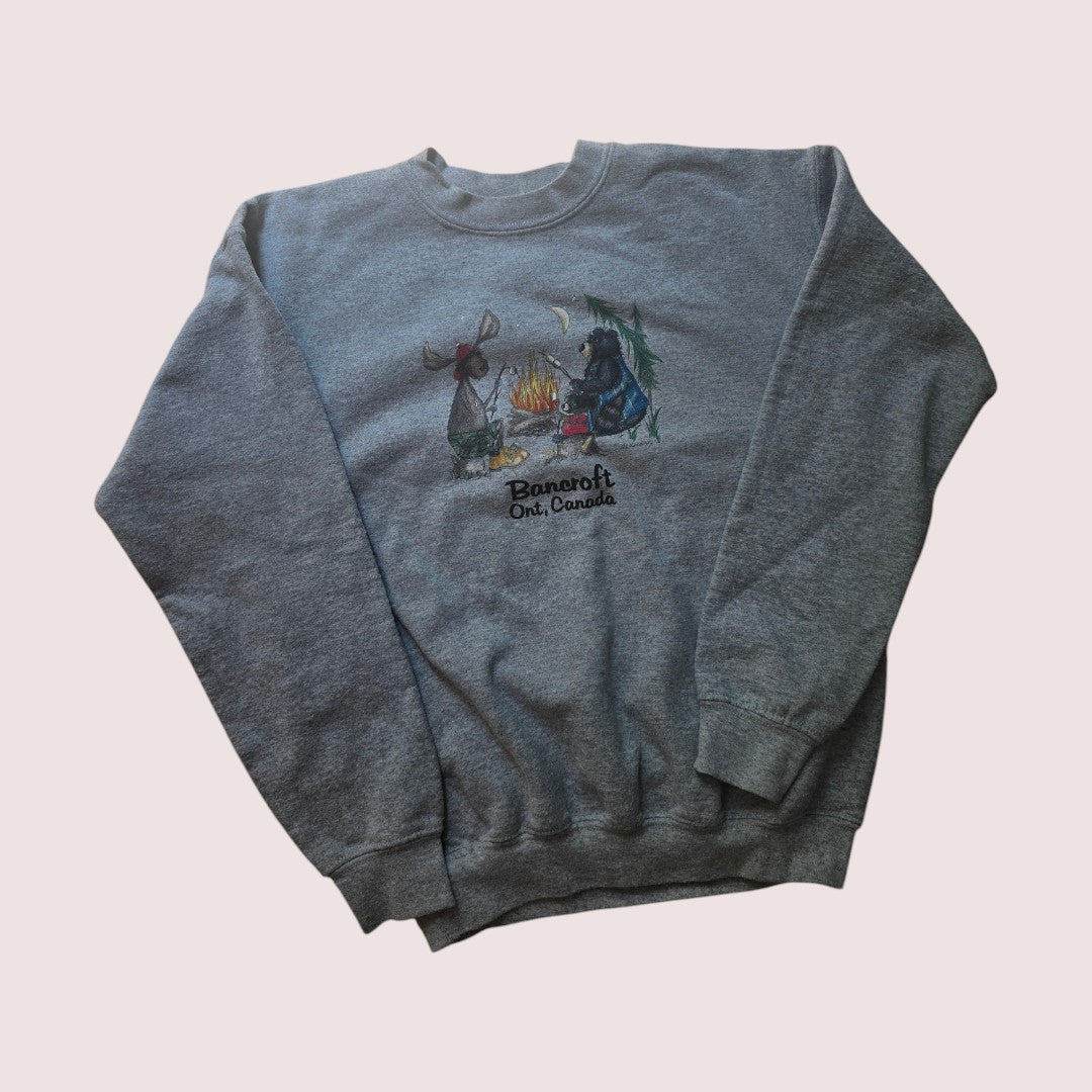 Bancroft animals around campfire crewneck Approx 7-8Y