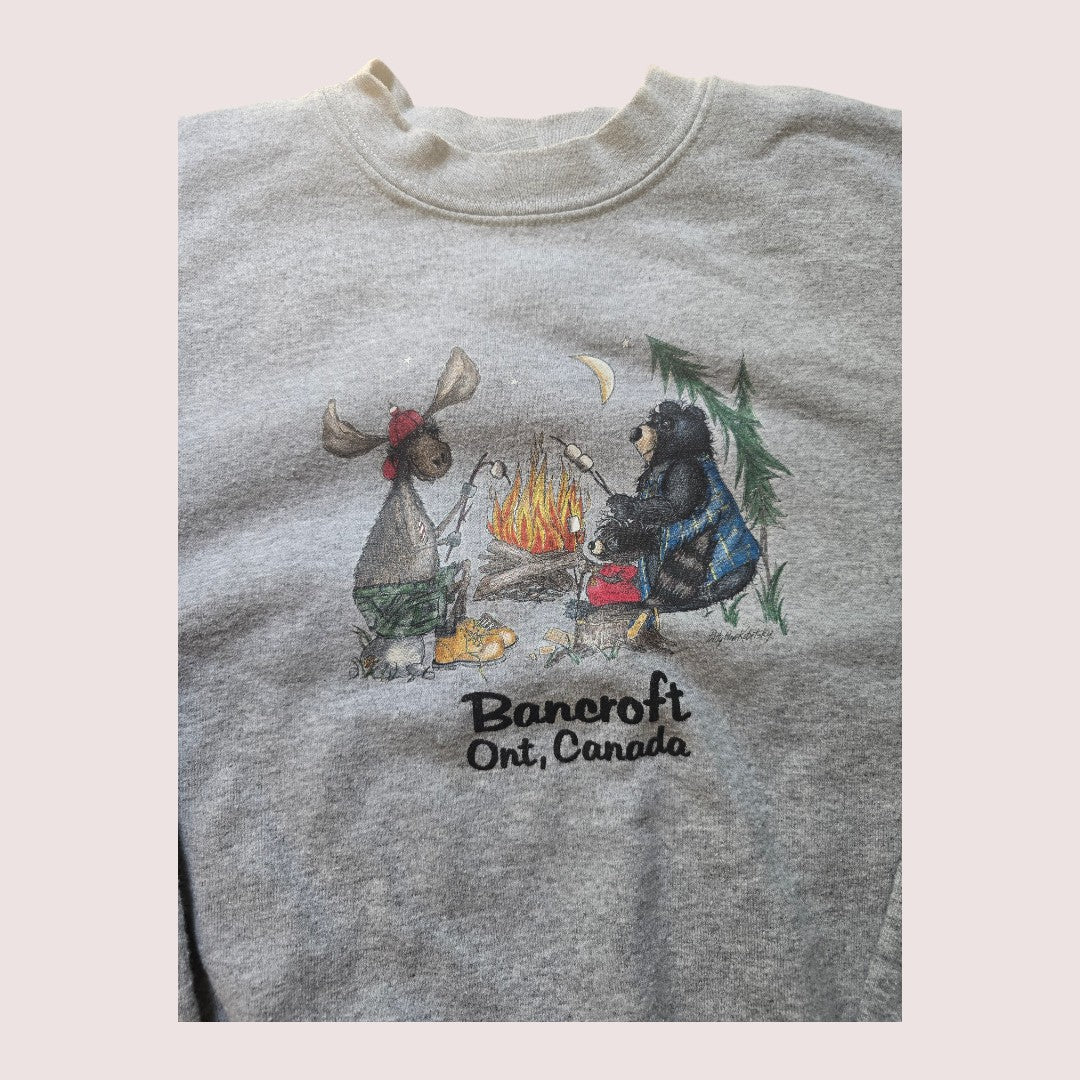 Bancroft animals around campfire crewneck Approx 7-8Y