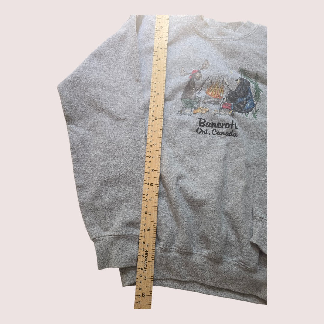 Bancroft animals around campfire crewneck Approx 7-8Y