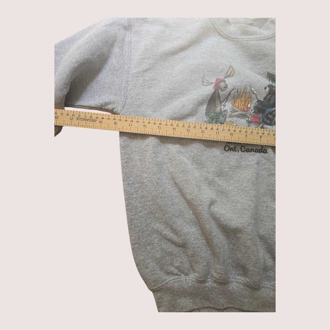 Bancroft animals around campfire crewneck Approx 7-8Y