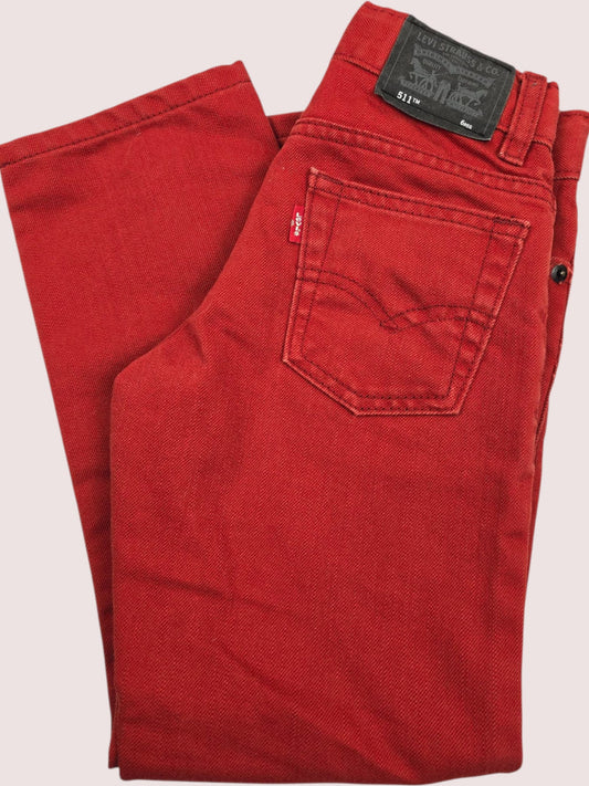 Deep red Levis 6slim