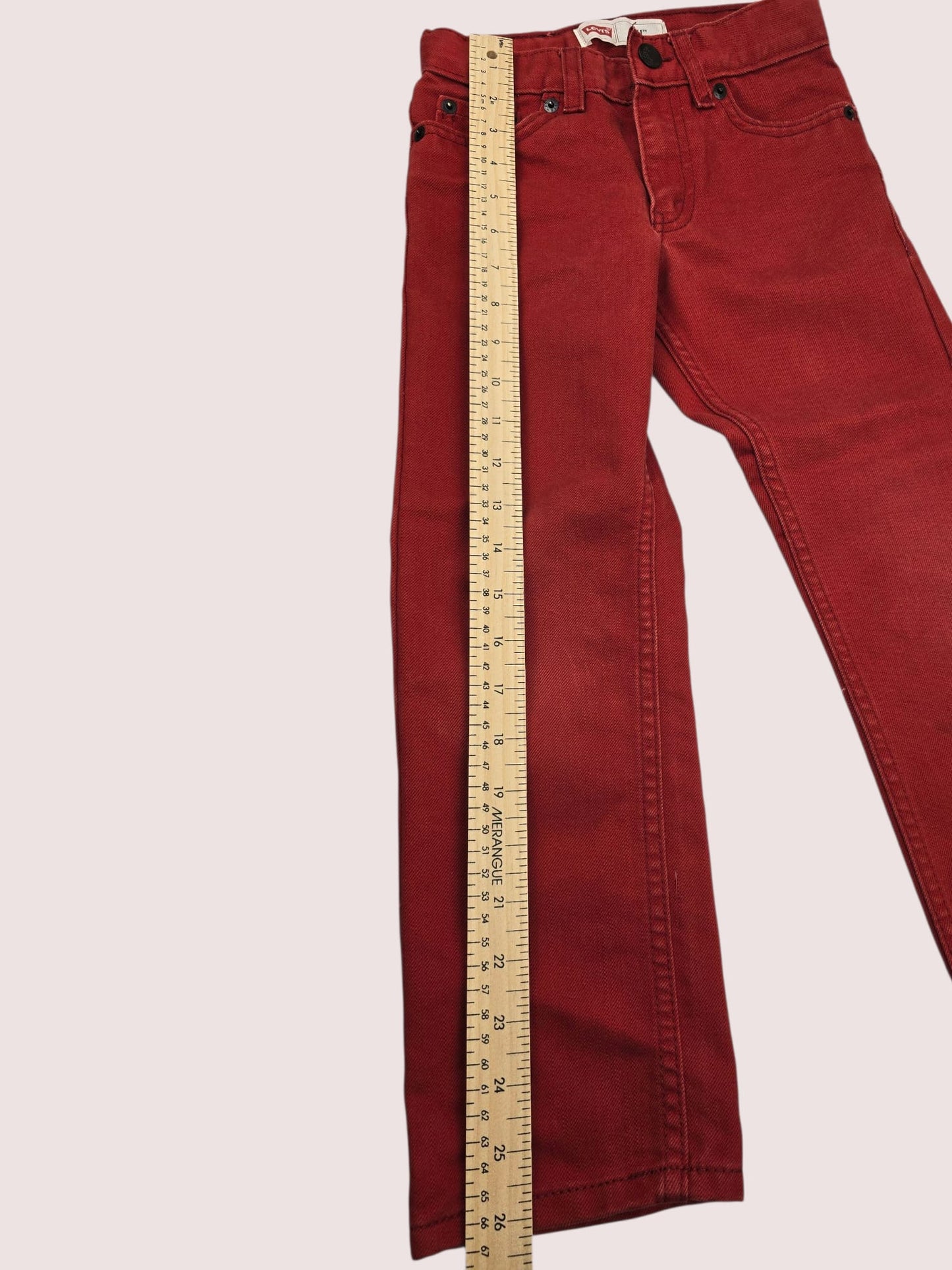 Deep red Levis 6slim