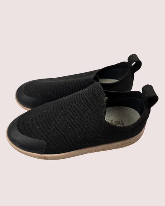 Heyfolks black slip on shoes 11C VGUC